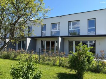 LEBEN IM ZENTRUM VON VILLACH. „WOHNERLEBNIS WOHNGLÜCK IN ABSOLUTER RUHELAGE“. Top1, 9500 Villach, Maisonettewohnung